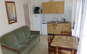 Pied A Terre 4